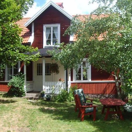 Karlstugan Cottage Vimmerby Dış mekan fotoğraf