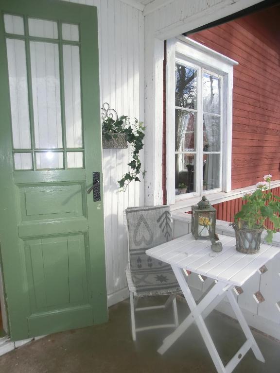Karlstugan Cottage Vimmerby Oda fotoğraf